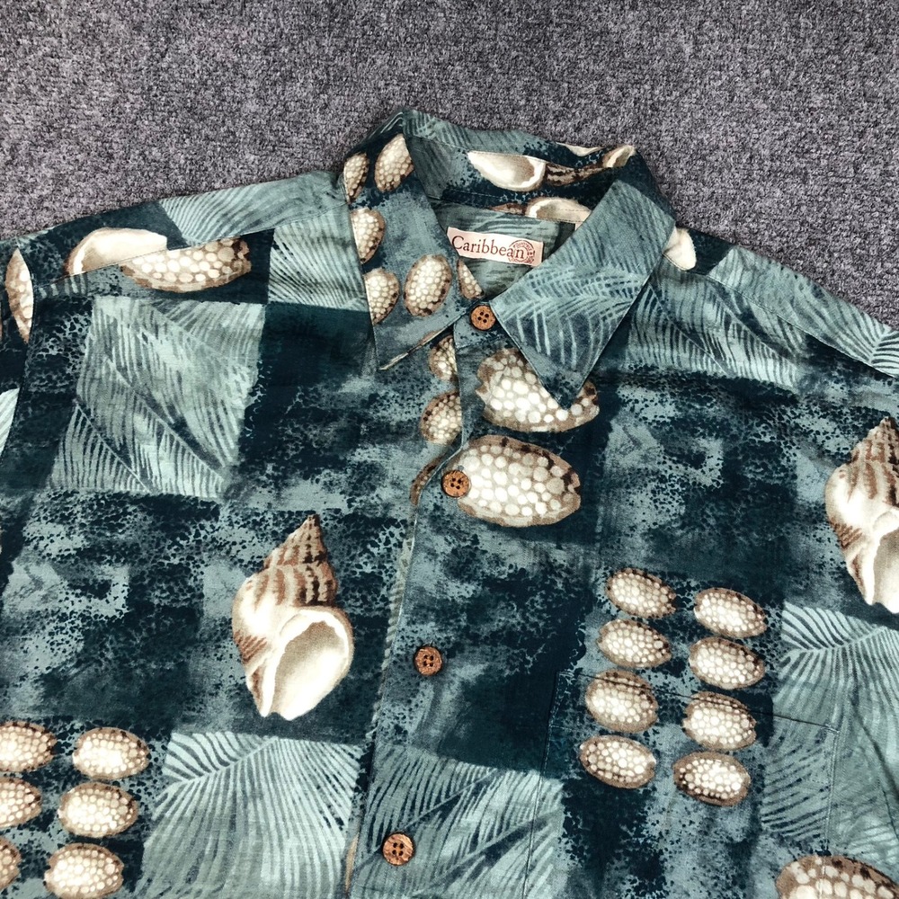 Caribbean Roundtree Yorke Mens Size Large Teal Seashell Palm Rayon Camp Shirt